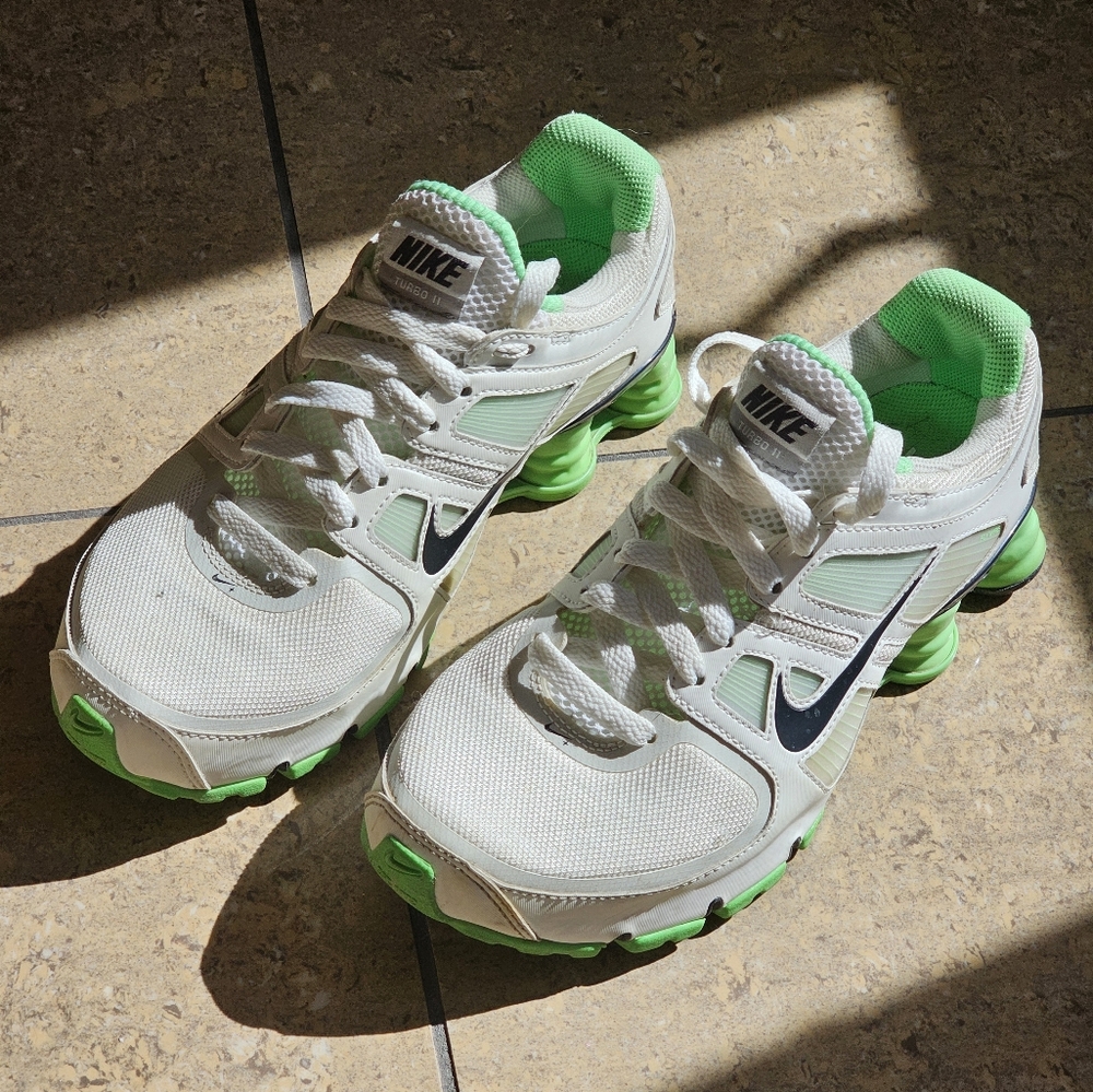 NIKE Shox turbo 11